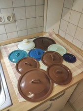 Konvolut  aus 10 Emaille Topfdeckeln 