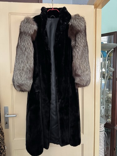 Pelzmantel schwarz grau mit - schwarz/grau,