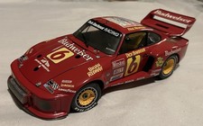 EXOTO 1/18 19107 * PORSCHE 935 TURBO *  #6 BUDWEISER * BARBOUR NEWMAN