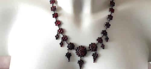Jugendstil collier granat - °,