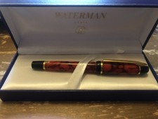 WATERMAN Phileas Füllfederhalter red-marbled -gold F in Waterman Etui