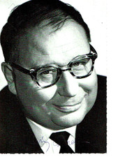 HEINZ ERHARDT  Autogramm original signiert AK 15 x 10 cm