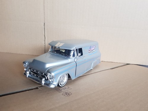 1957 chevrolet suburban - chevrolet,