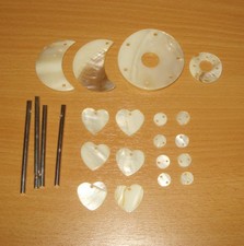 18 Perlmutt Teile & 4 Stangen für ein Mobile zum Basteln