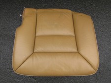 Sitzfläche hinten links