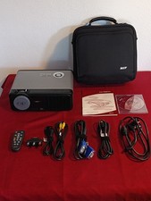 Acer PD525 Beamer Top 28