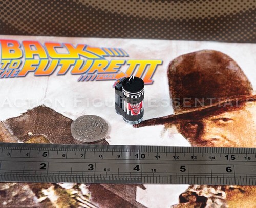 Hot toys doc brown walkie - hot,