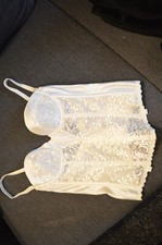 Schöne Corsage Satin spitze creme von Carnival 34B