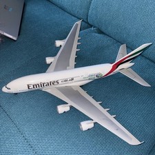 Airbus A380 Emirates 1/200 Reisebüro Modell