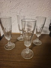 4 Sektgläser geschliffen 70er