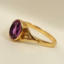 Ansprechender russischer