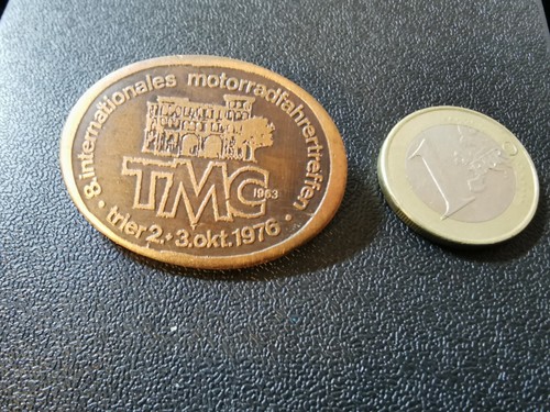 Alte anstecknadel tmc 8 - -,