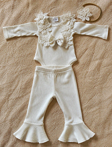 Neues baby kleidungsset - neues, baby-kleidungsset