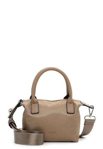 Emily noah shopper - emily, &