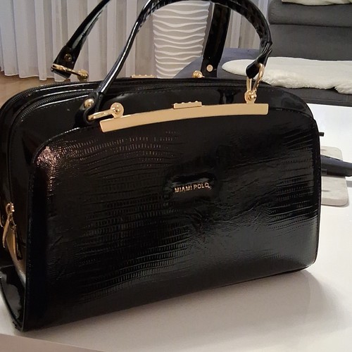 Handtasche
