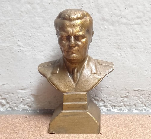 Josip broz tito büste - büste, /