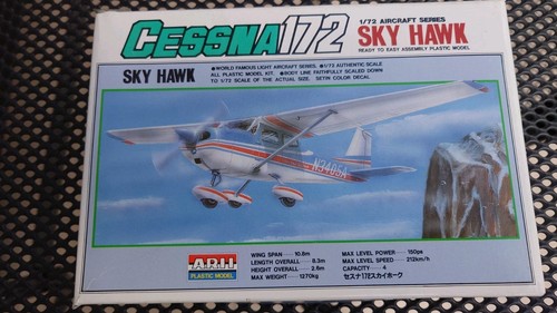 Arii cessna 172 sky - 172, 1/72