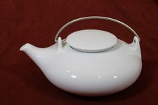 Teekanne weiss Porzellan mit