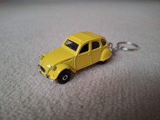 Premium Schlüsselanhänger Citroën 1970er 2CV Citrön MATCHBOX Ente Gelb Oldtimer