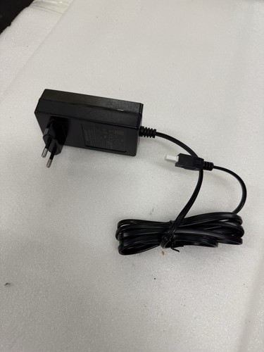 Hochwertiger adapter - hochwertiger, ac/dc-adapter