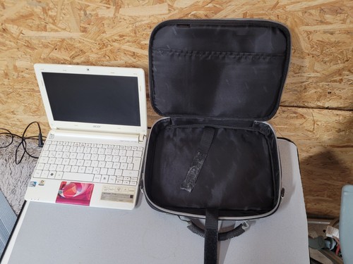 Kleines acer aspire one d270 - one,