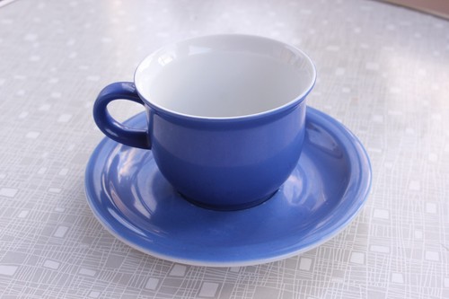 Kaffeetasse mit untertasse - kaffeetasse,