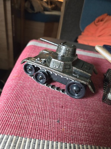 Gama vintage tanks mit metal - tanks,