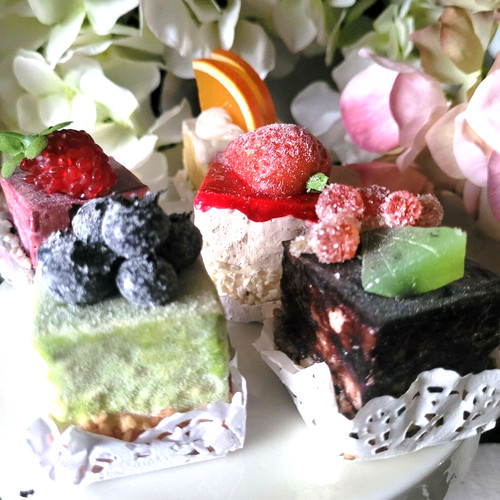 Petit fours frucht fake - fours,