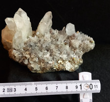 ?Schöne größere Stufe Nadelquarz mit Pyrit PERU .