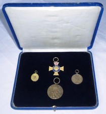 schönes privates Etui mit 4