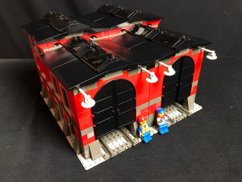 Lego 10027 train engine shed - lego,