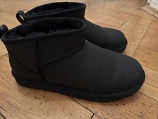 UGG Boots  Mini, schwarz, mit