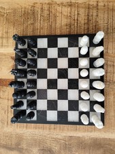 Schachspiel aus Mexiko - handgefertigt aus Speckstein - schwarz/weiß