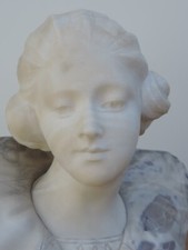 ALTE ALABASTER SKULPTUR