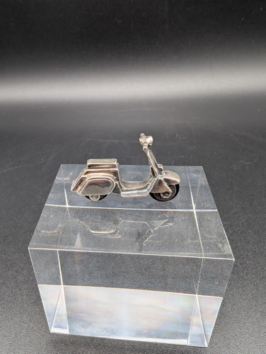 Miniatur vespa scooter roller - miniatur, vespa/scooter/roller