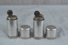 ZWEI ALTE STURM BENZIN