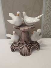 Sehr hübsche Deko mit 4 weißen Tauben TOP Taubenbaum Taubenstamm Hochzeit