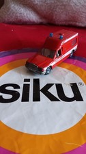 siku 1928 2880 Binz Krankenwagen Mercedes 260E Feuerwehr 