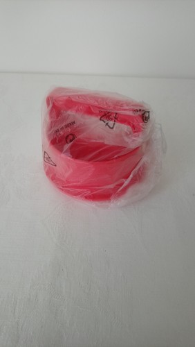 Tupperware hamburger former - tupperware, hamburger-former