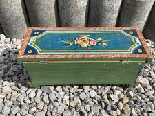 Alte schöne handgemachte,bemalte,massivholz Truhe 28cm X 10cm x 12cm