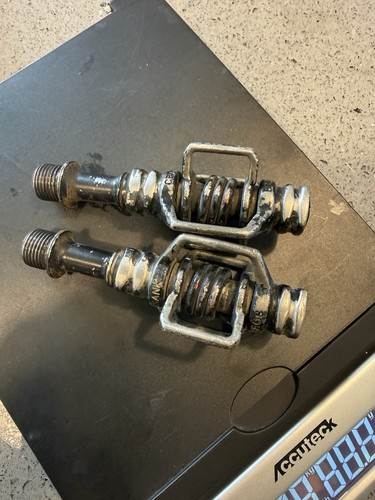 Crankbrothers egg beater - egg,