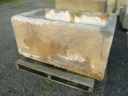 Schöner wassertrog - wassertrog,