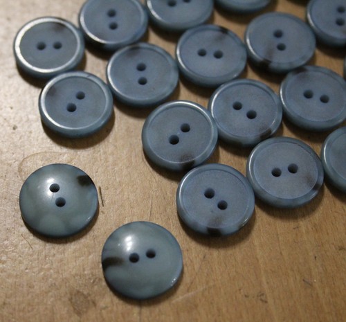 Kleine hellblaue knöpfe - 20,