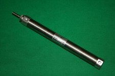 Ein Pneumatischer Druckluftzylinder von SMC