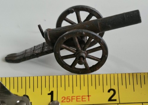 Vintage kleine militärkanone - vintage,