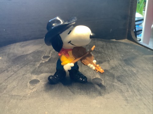United features peanuts - features,