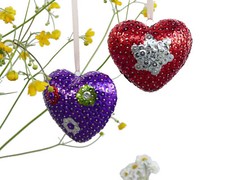 Bastelset "Alles drin" Zwei große Styropor-Herzen mit Pailletten (4 Farben)