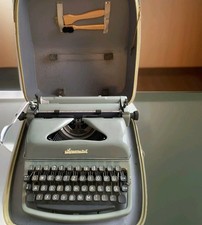 Supermetall Schreibmaschine