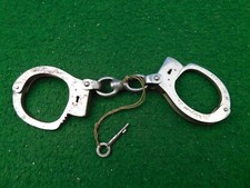 D16 Handschellen Deutschland Clejuso Handfessel schwer