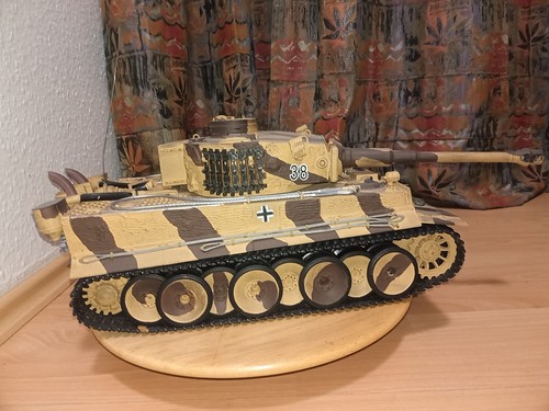 Tiger panzer rc - 1/16, modell